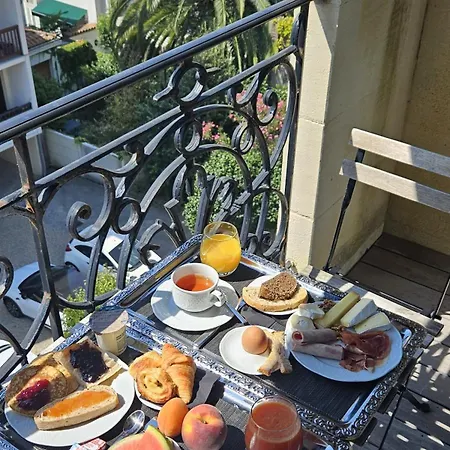 Hotel Villa-lamartine 3*