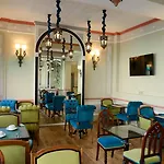 Hotel Villa-lamartine 3*